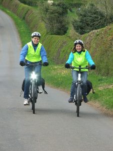 Justin and Lily on a Cotswold e-bike tour